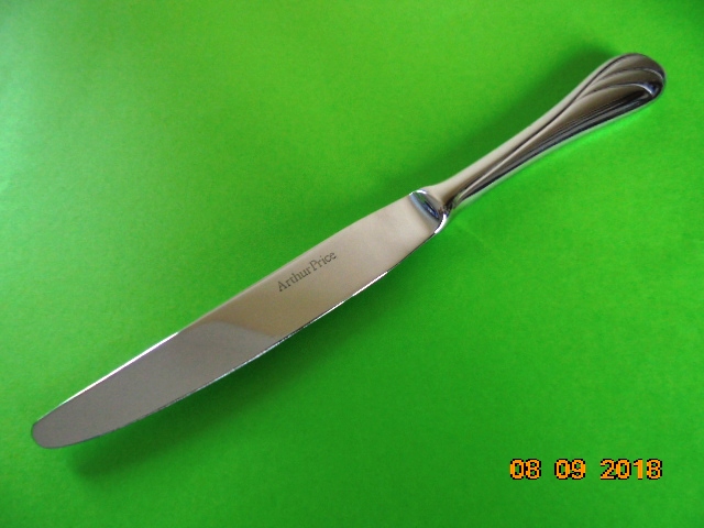 4 x Arthur Price International Stainless Steel Apollo Pattern Knives 22cm 